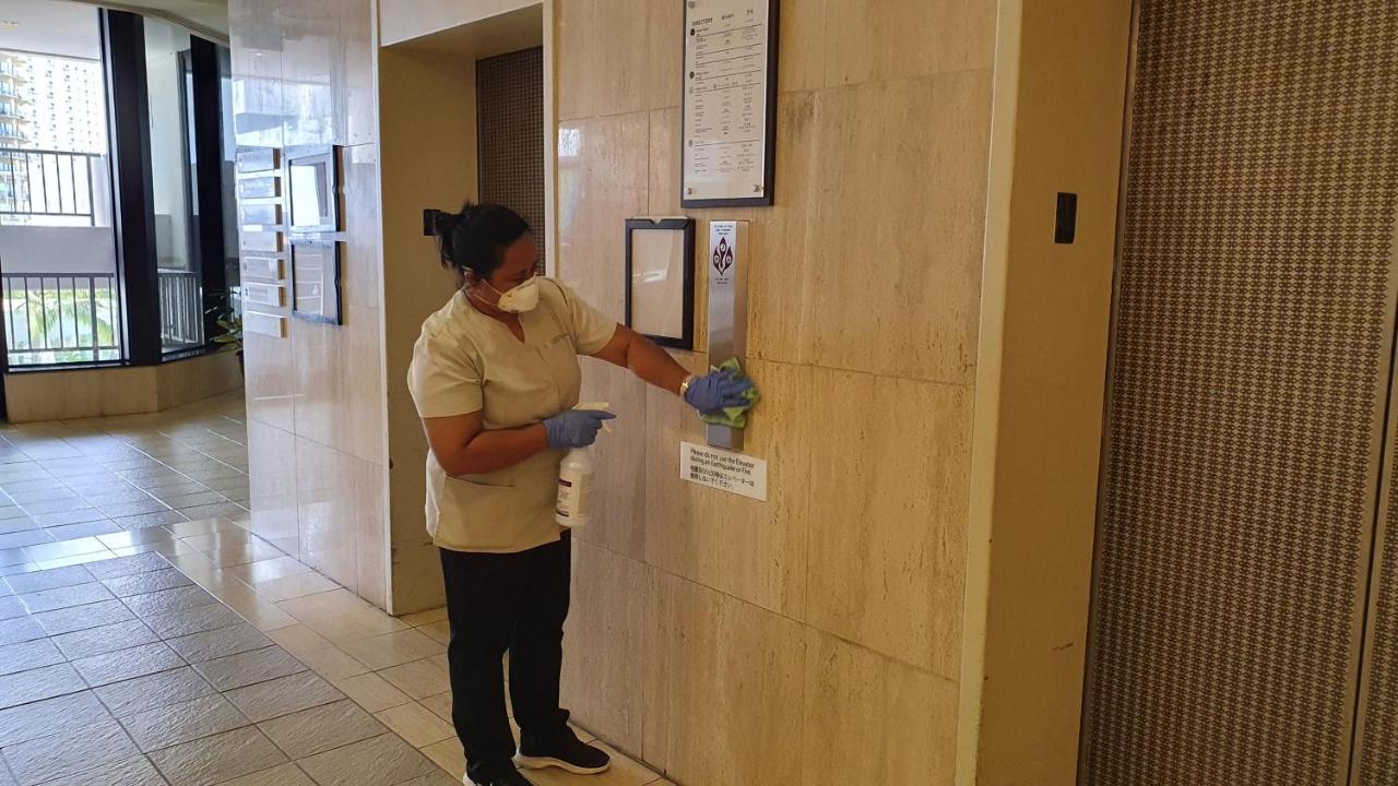 Guam Reef Hotel Tumon Bagian luar foto
