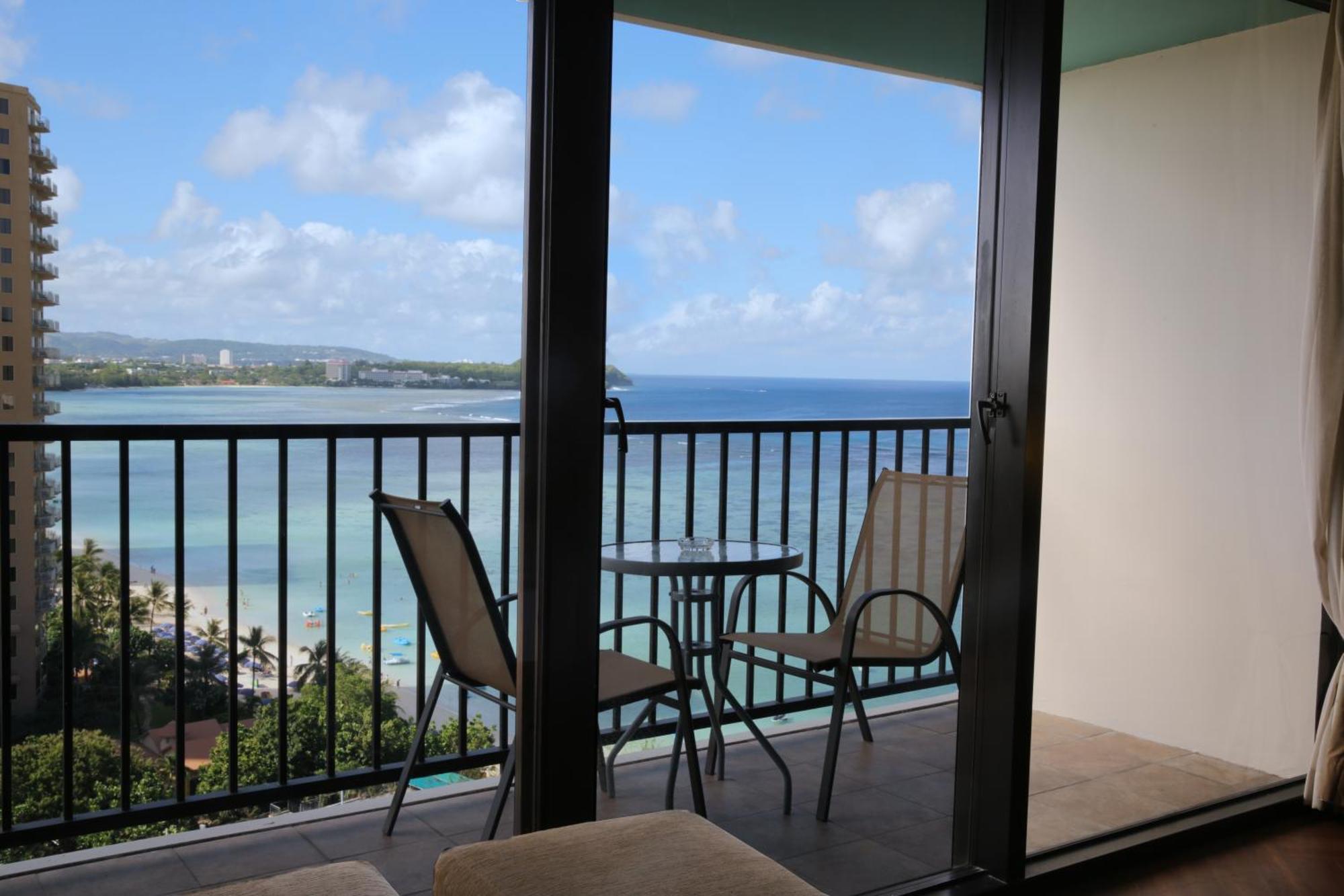 Guam Reef Hotel Tumon Ruang foto